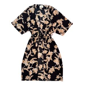 Anthropologie Maison Du Soir Selena Black Floral Kimono Robe  Small/Medium